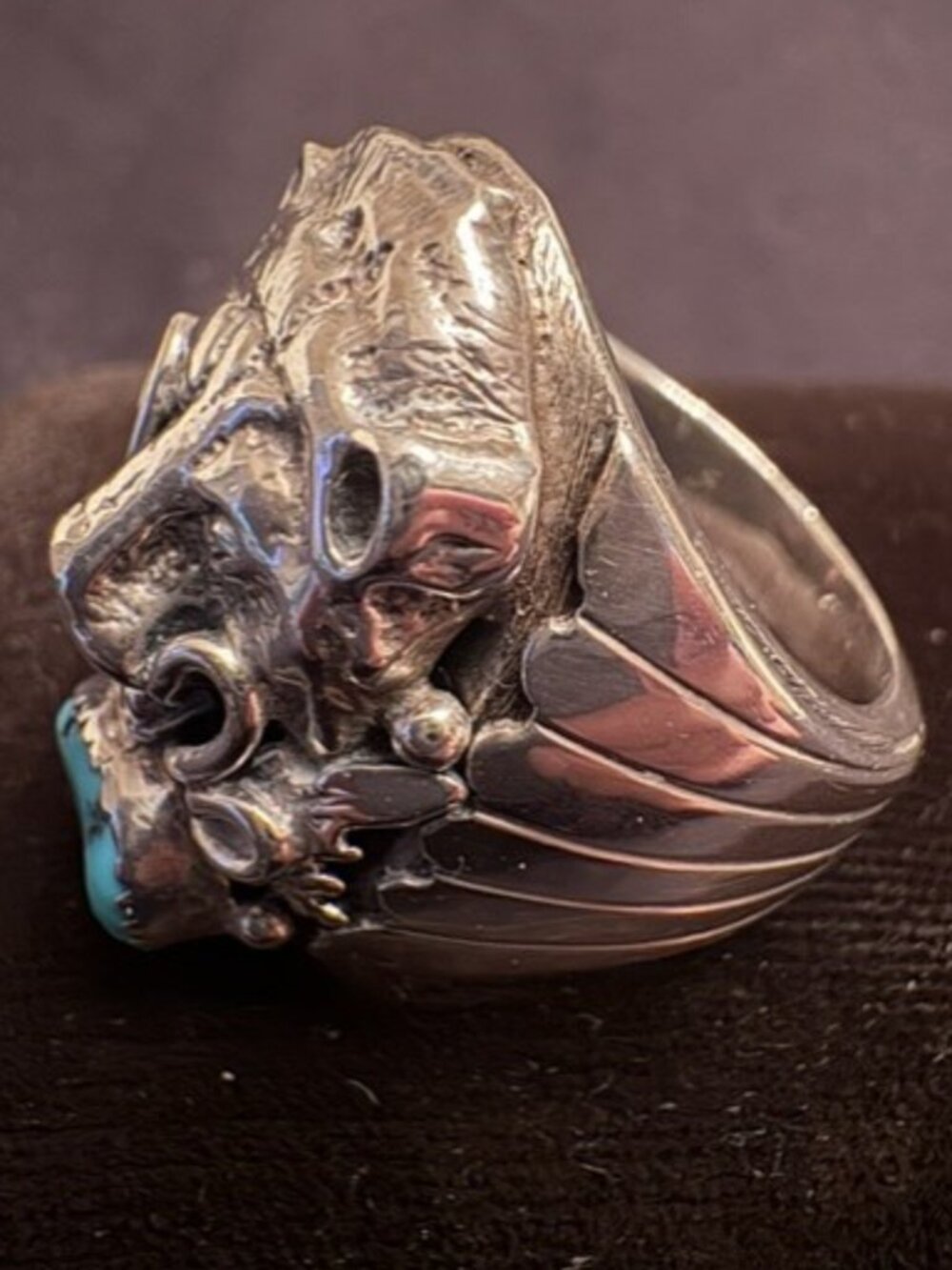 LARGE SILVER NAVAJO BEAR TORQUOISE AND CORAL RING SIZE 9 - Picture 3 of 4